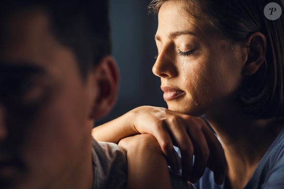 Reflexão filosófica resgatada por Cuerpo y Mente questiona padrões atuais de felicidade e mostra como o desconforto pode revelar quem realmente somos
