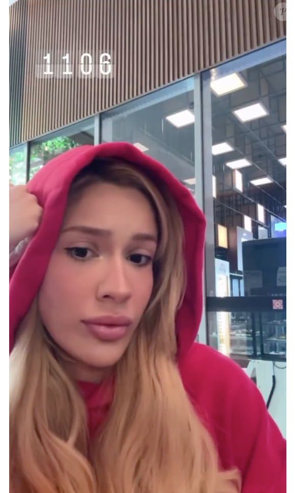 Karoline Lima se pronunciou sobre as críticas e afirmou que o público não a verá se lamentando nas redes sociais