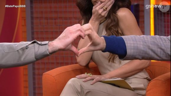 Diego Hypólito e Gil do Vigor fizeram coração com as mãos