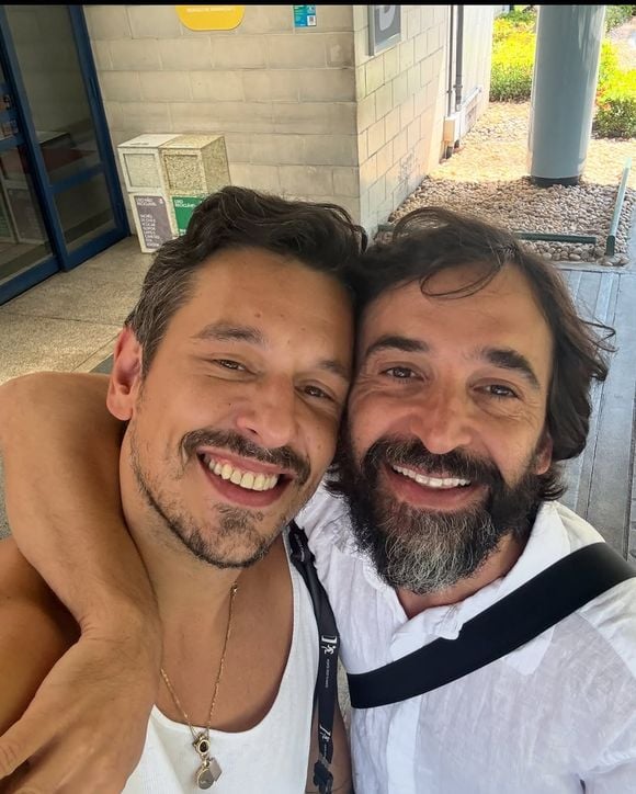 João Vicente de Castro compartilha bastidores ao lado de Julio Andrade