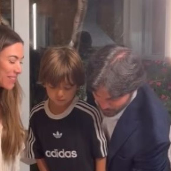 Filho de Rebeca Abravanel e Pato 'apronta' na festa intimista de 7 anos do primo Senor, caçula de Patricia Abravanel e neto de Silvio Santos