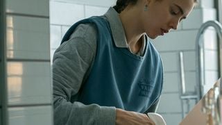 Yolanda Herrera, especialista em limpeza: 'Para limpar a pia, borrifo essa mistura de vinagre, água e limão; ela remove a sujeira e o calcário, e a pia fica como nova'
