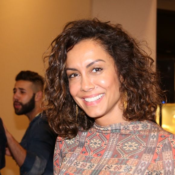 Ex-sister do BBB 10, Lia Khey contou que estava confirmada para o BBB 13, mas acabou vetada de última hora pela produção enquanto já estava confinada em um hotel