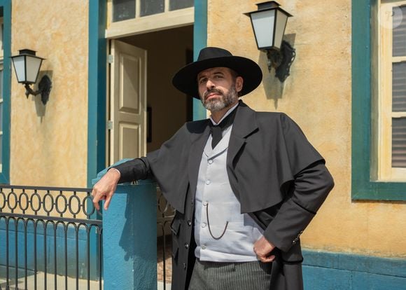 Em 'A nobreza do Amor', Fortunato é um homem machista, violento e protagonista de uma relação tóxica com Maria Helena, interpretada por Quitéria Kelly. O contraste entre personagem e intérprete chamou a atenção de quem trabalha diretamente com o ator.