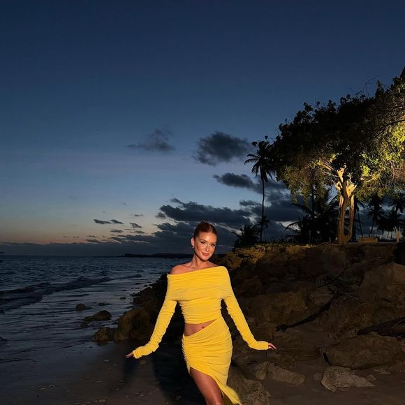 Em 2025, Marina Ruy Barbosa usou 12 vestidos - do curto ao longo - e comprovamos: é um mais bonito que o outro!