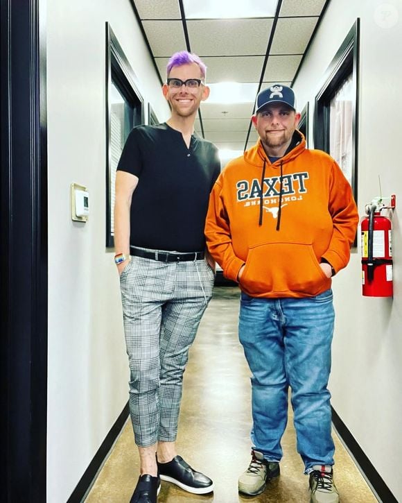 Hoje, John e Lonnie Hambrick do programa 'Quilos Mortais' estão irreconhecíveis e muito satisfeitos com seus corpos