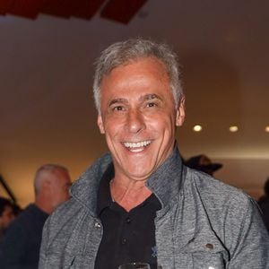 Justiça: cálculo da indenização a Oscar Magrini envolve o que ator faturava por 6 meses com campanha publicitária em 2015, ano de início do processo
