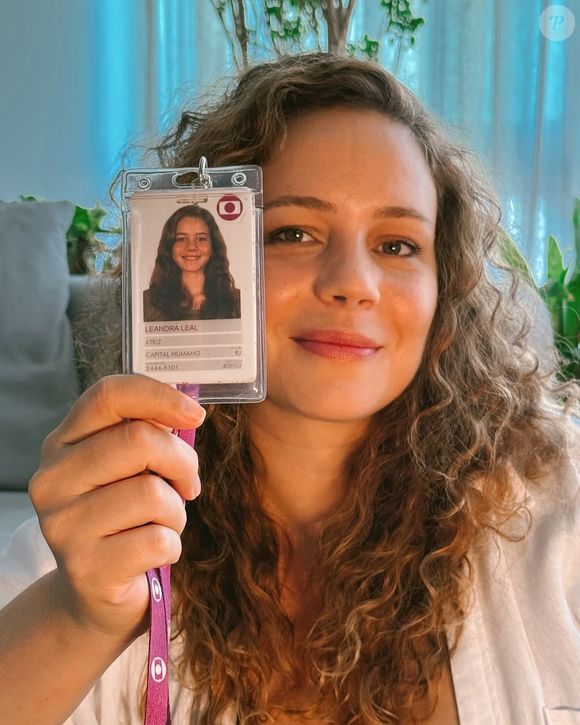 Globo e Leandra Leal não renovaram contrato após 30 anos. Atriz fez novelas como 'Cheias de Charme' e 'O Cravo e a Rosa'