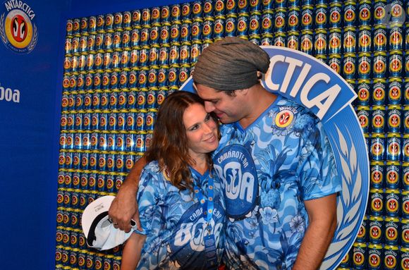 Atriz Vanessa Lóes manteve a vida familiar longe dos holofotes durante os 25 anos de relacionamento com Thiago Lacerda