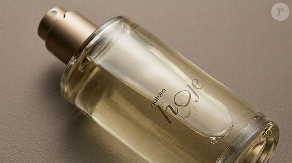 Disponível em edição limitada por R$ 84,45, o Hoje Masculino, da Natura, é apontado como uma opção acessível para presentear ou renovar a coleção de fragrâncias
