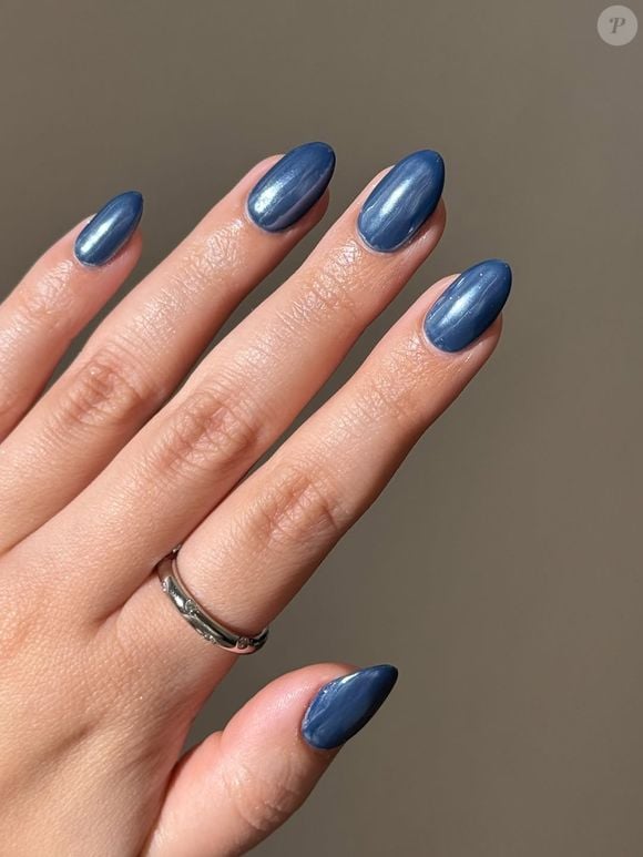 Nem neon, nem excesso: estas são as cores de esmalte que estarão em alta nas unhas em agosto