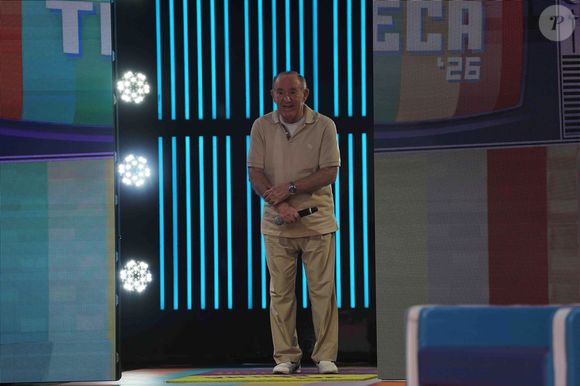 Renato Aragão recebeu homenagem de Marcos Mion no 'Caldeirão', da Globo, mas web reprovou: 'Não sei o que foi mais ridículo. Homenagem para o Didi sem o Dedé (Santana). Mion chorando mais do que o homenageado. E ele chamando o Didi toda hora de Senhor'