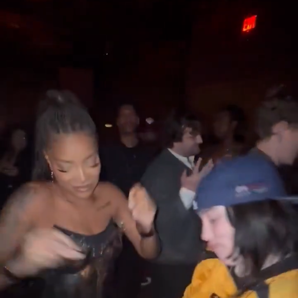"Que cheiro de... HIT?!" Ludmilla e Billie Eilish curtindo juntas no after do Grammy 2025! Será que vem feat aí?