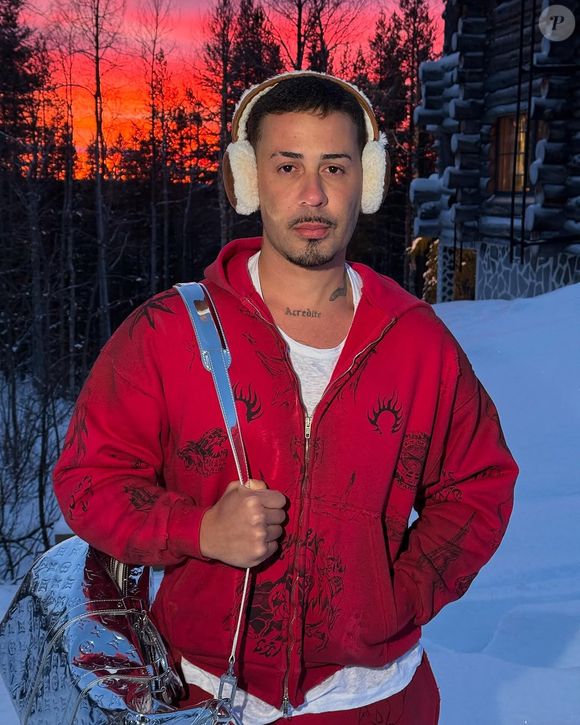 Durante uma interação com seguidores em uma caixinha de perguntas nas redes sociais, Carlinhos foi confrontado por um fã que apontou a “falta de honestidade com o Lucas” como um de seus maiores defeitos