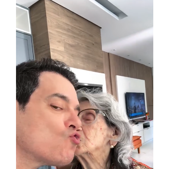 Na legenda, o apresentador do SBT se despediu com um texto falando sobre as qualidades da falecida mãe