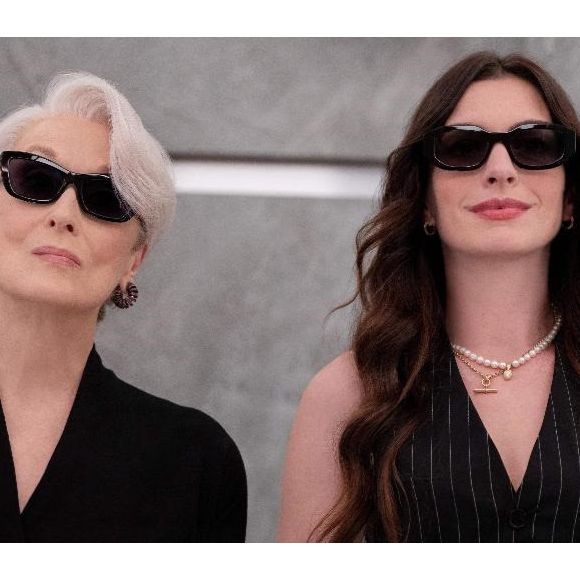 Depois de arrecadar cerca de R$ 3,5 bilhões nas bilheterias mundiais, 'O Diabo Veste Prada 2' já tem data para chegar ao Disney+. Saiba quando o sucesso estrelado por Meryl Streep e Anne Hathaway estreia no streaming