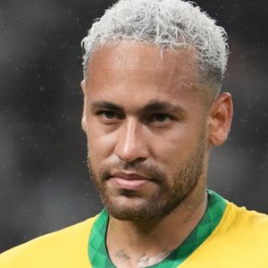 Previsão sobre Neymar indica estreia marcante na Copa 2026, mas também possibilidade de lesão precoce no torneio