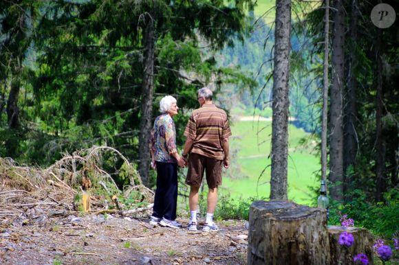Em uma palestra, Dr. Eric Verdin revelou que a caminhada é um dos pilares de sua longevidade, mas também listou exercícios importantes para viver mais