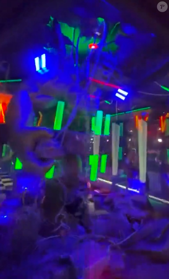 Com escorregador inspirado em nave espacial, cápsulas futuristas e cenário digno de parque temático, os quartos das filhas de Virgínia se tornaram um dos assuntos mais comentados da web