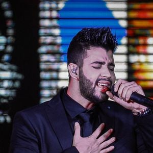 Gusttavo Lima retornou ao Brasil para participar de festival de música em São Paulo, mas precisou cancelar o show em 21 de dezembro de 2024