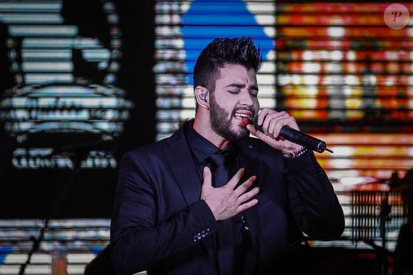 Gusttavo Lima retornou ao Brasil para participar de festival de música em São Paulo, mas precisou cancelar o show em 21 de dezembro de 2024