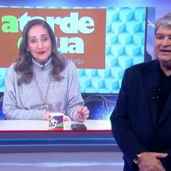 Novo programa, velha sinceridade: Datena mistura crítica social e confissões pessoais em bate-papo com Sônia Abrão