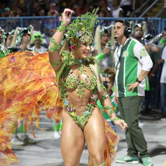 Carnaval 2025 do Rio: Fabíola de Andrade usou fantasia que fez referência às matas em ensaio técnico da Mocidade
