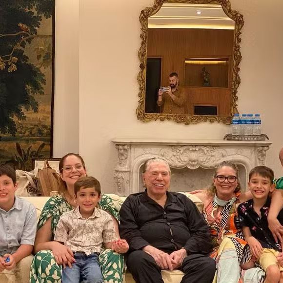 Mansão de Silvio Santos, hoje herdada pela família Abravanel, tem aproximadamente 2 mil m²