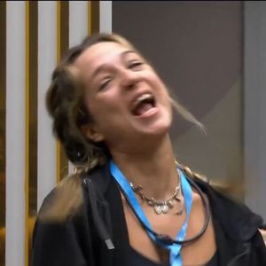 Samira comemora após conquistar dinheiro do Big Fone do Mercado Pago do BBB 26