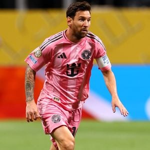 Desde então, Messi segue uma dieta saudável baseada em vegetais que até o ajudou a lidar com um problema no estômago