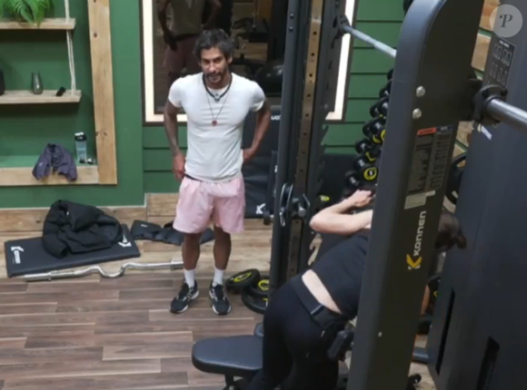 Romance contido ou paixão proibida? Michelle e Shia prometem respeito aos parceiros fora do reality, mas clima entre os dois segue cada vez mais evidente