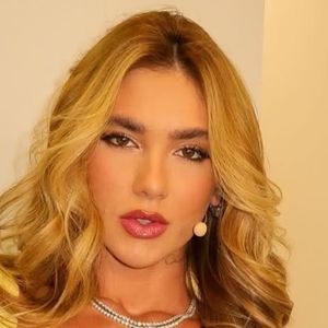 Tudo sobre o look de Virgínia Fonseca para ser coroada Rainha de Bateria da Grande Rio: 15 mil cristais e mais