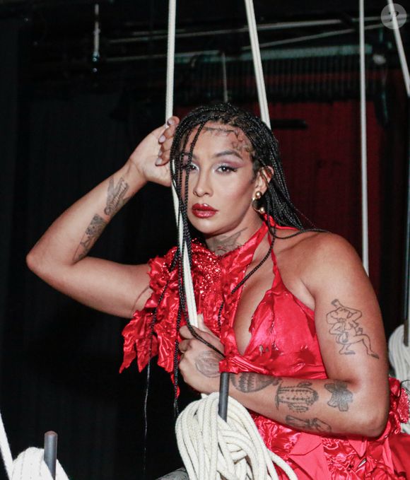 Muitos internautas opinaram que Linn da Quebrada 'não está bem'