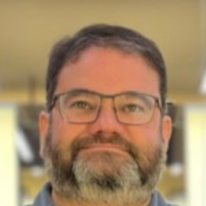 Diretor de variedades da TV Globo, Cláudio Marques tem atuado nos bastidores para abrir espaço para a apresentadora em um dos formatos de entretenimento da casa