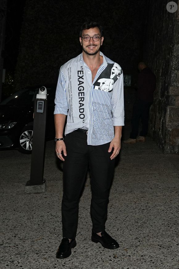 No elenco do 'Dança dos Famosos 2025', Allan Souza Lima também foi convidado da festa de 54 anos de Luciano Huck