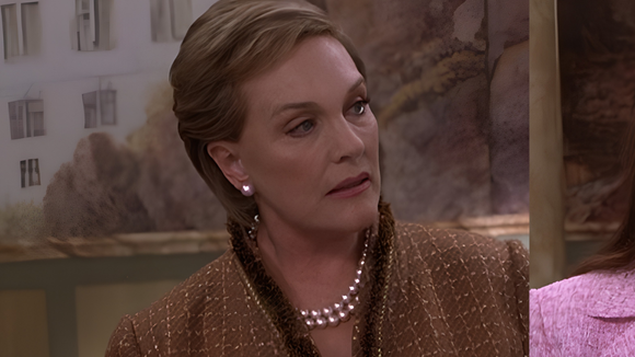 Adeus, Rainha Clarisse! Aos 90 anos, Julie Andrews revela por que recusou voltar em ‘O Diário da Princesa 3’ com Anne Hathaway: ‘Não sinto que eu deva...'