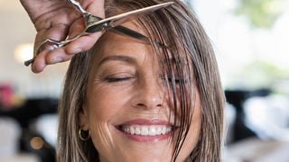A partir dos 50 anos, existe um corte de cabelo que rejuvenesce mais do que qualquer outro e que os especialistas recomendam em seus salões