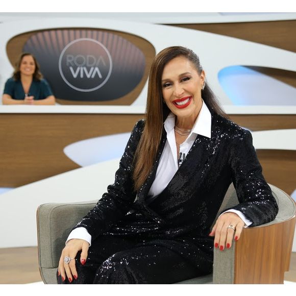 Claudia Raia também sofreu críticas recentemente por revelar que deu um vibrador para a filha aos 12 anos