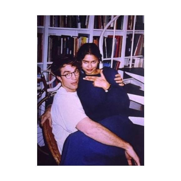 Após assistir ao filme, público revisita foto promocional de O Drama e percebe detalhe perturbador