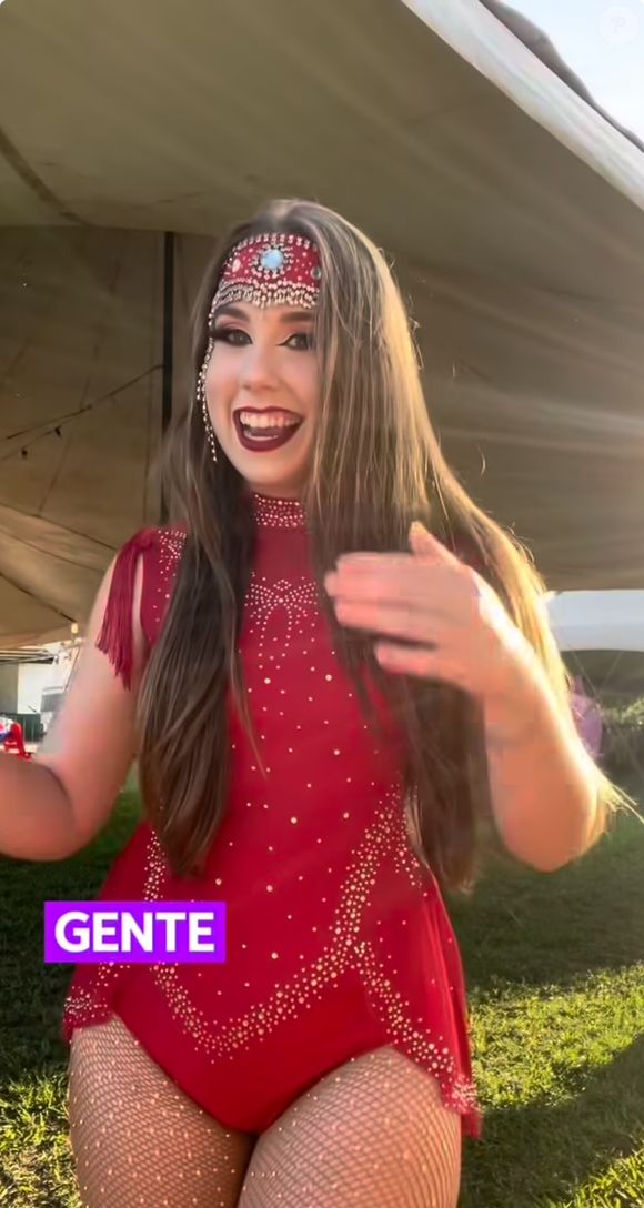 Raissa, ex-BBB, não se deslumbrou com vida de influenciadora e voltou a trabalhar com o circo criado por seu pai em 2016