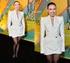À la anos 80, Larissa Manoela brilha de blazer com corte geométrico de R$ 14 mil em festa da Globo. Fotos do look!