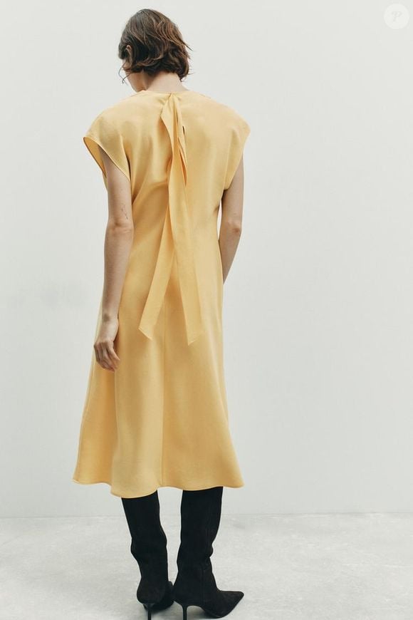 Perfeito para quem deseja adicionar cor ao guarda-roupa de inverno sem abrir mão da sofisticação