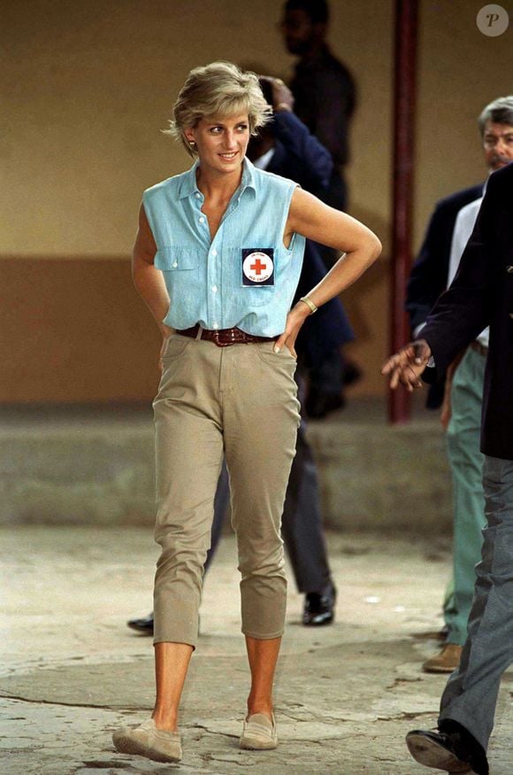 De acordo com a Vogue UK, os Gommino da Tod's eram associados ao guarda-roupa de verão de Diana, que usava o modelo durante compromissos como visitas à Cruz Vermelha e no caminho para consultas no Chelsea Harbour Health Club