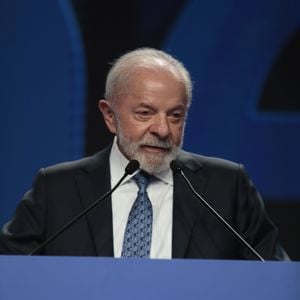 Evento de lançamento do SBT News contou com líderes da esquerda e da direita, como Lula e Tarcísio de Freitas