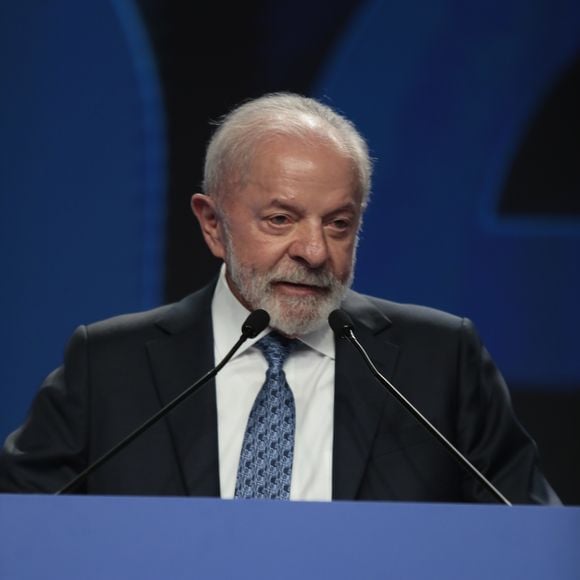 Evento de lançamento do SBT News contou com líderes da esquerda e da direita, como Lula e Tarcísio de Freitas