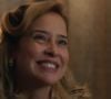 'Garota do Momento': Tavinho (Angelo Paes Leme) se encanta por Lígia (Palomma Duarte) ao vê-la cantar em boate