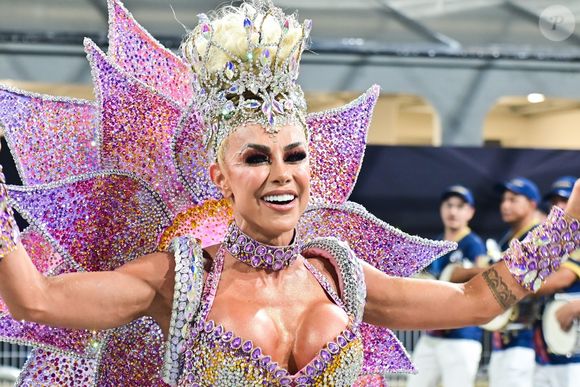 Carnaval está na vida de Renata Spallicci desde 2015: em 2023, empresária e vice-presidente de farmacêutica ficou fora da folia por conta de um câncer no intestino