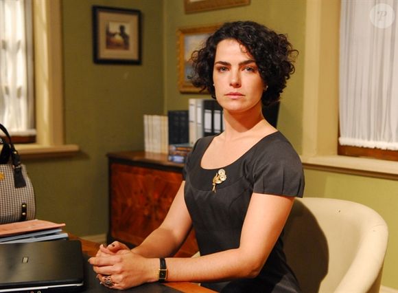A última atuação de Ana Paula Arósio foi no seriado 'Na Forma da Lei', em 2010