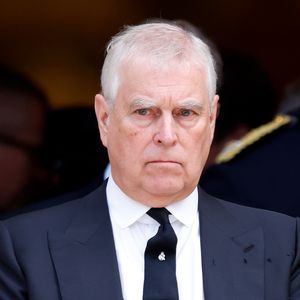 O ex-duque de York é acusado de compartilhar documentos confidenciais