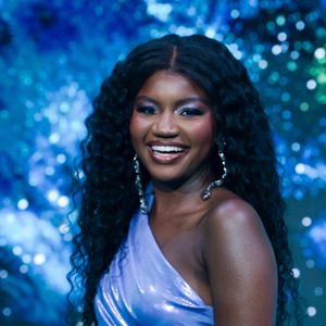 Show de Lady Gaga na Globo: Kenya Sade divide com Ana Clara a apresentação da transmissão do evento direto de Copacabana